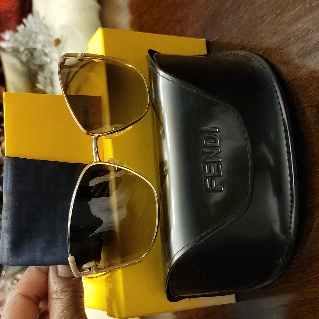 FENDI women’s gold sunglasses FS413 FENDI EYEWEAR Fendi Sky rimless rectangle-frame gold-tone  main image 3